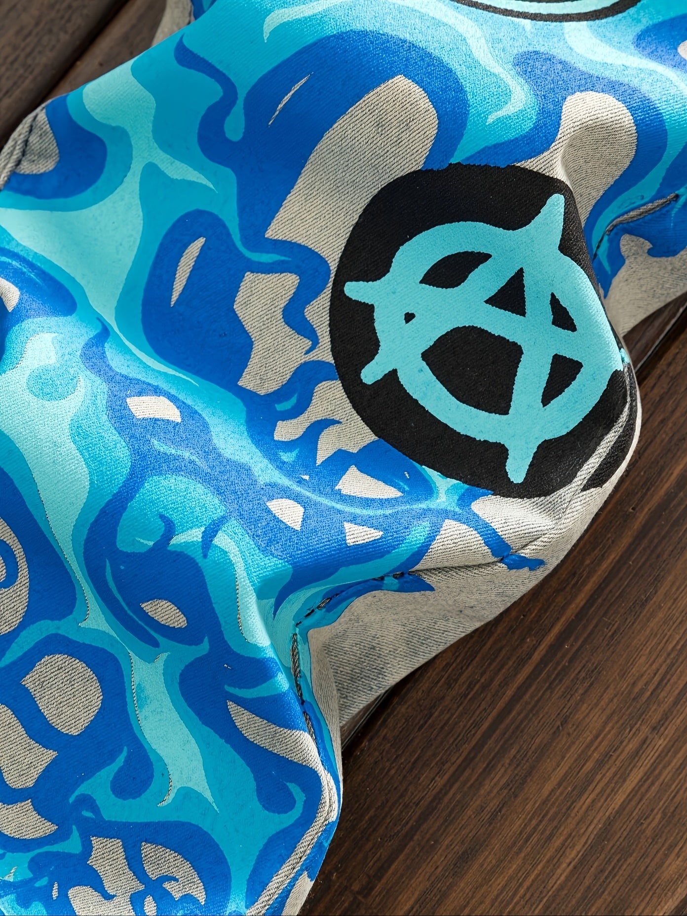 European And American Printed Graffiti Distressed Washed And Distressed Jeans