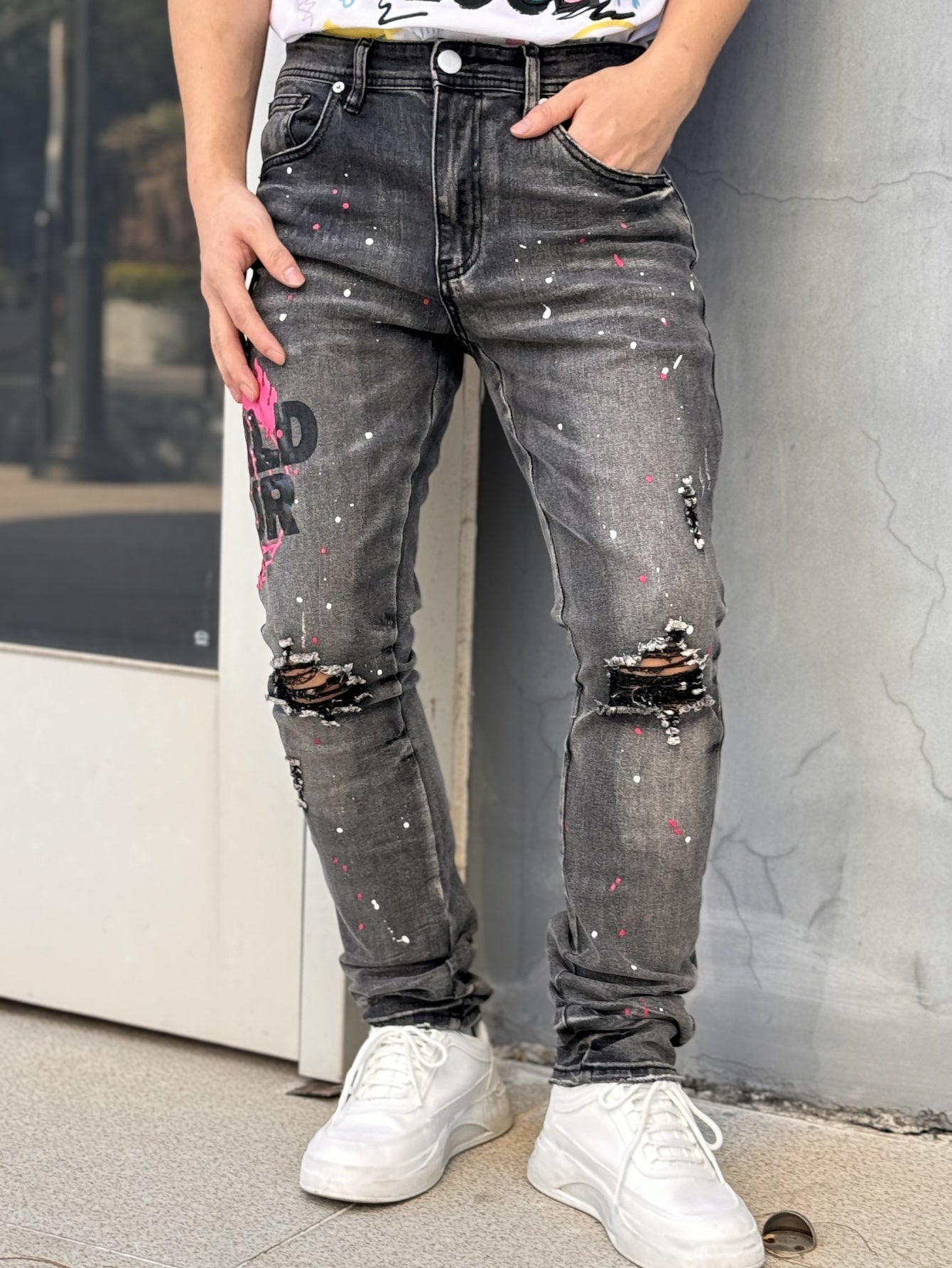 Men's Slim-Fit Stretch Jeans - Trendy Street Style with Unique Hand-Printed Design, Ripped Details & "GOOD" Lettering, Comfortable Cotton Blend for All Seasons
